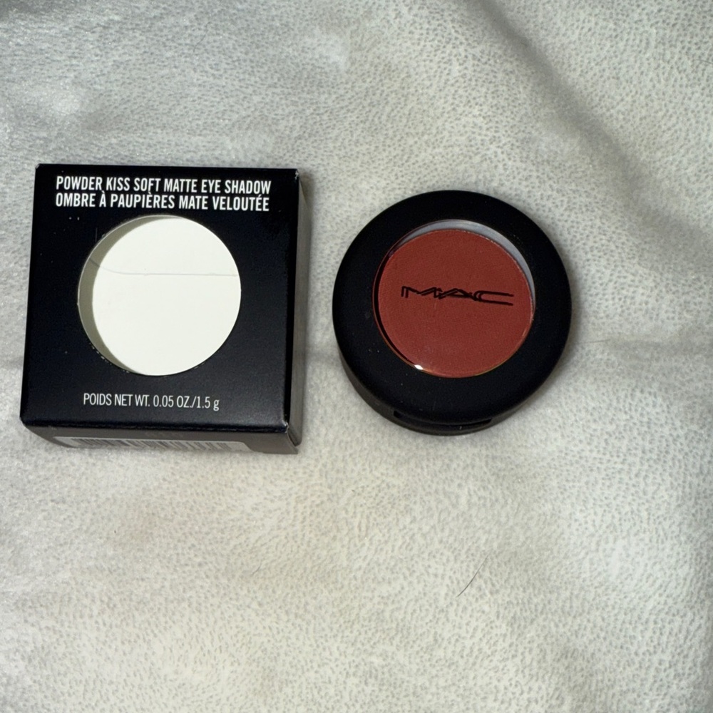 NWB MAC Cosmetics Powder Kiss Soft Matte Eye Shadow - Devoted to Chili